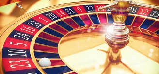 Baccarat table game casino ဂိမ်းကစားနေသောပုံ